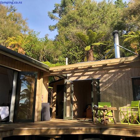 Golden Bay Glamping Hotel Takaka Buitenkant foto