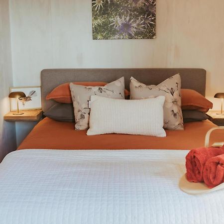 Golden Bay Glamping Hotel Takaka Buitenkant foto