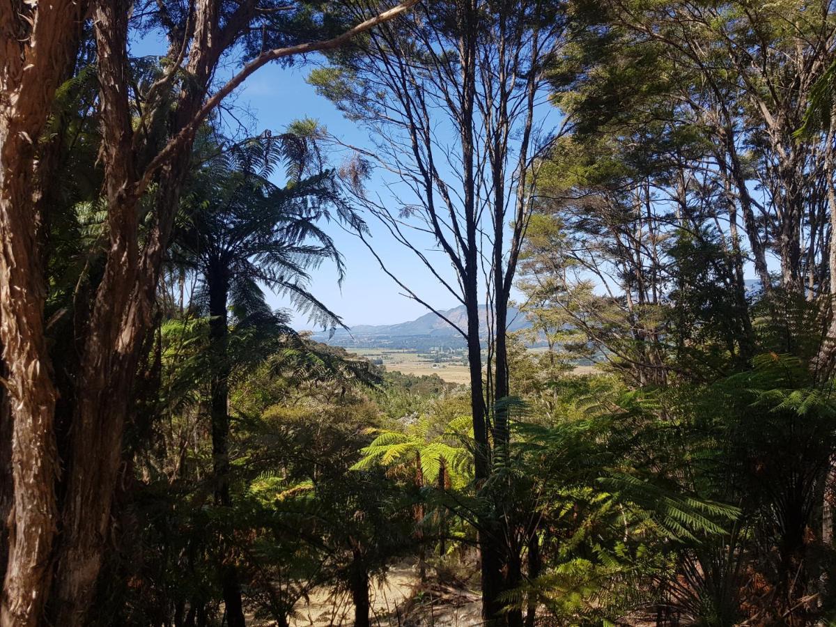 Golden Bay Glamping Hotel Takaka Buitenkant foto