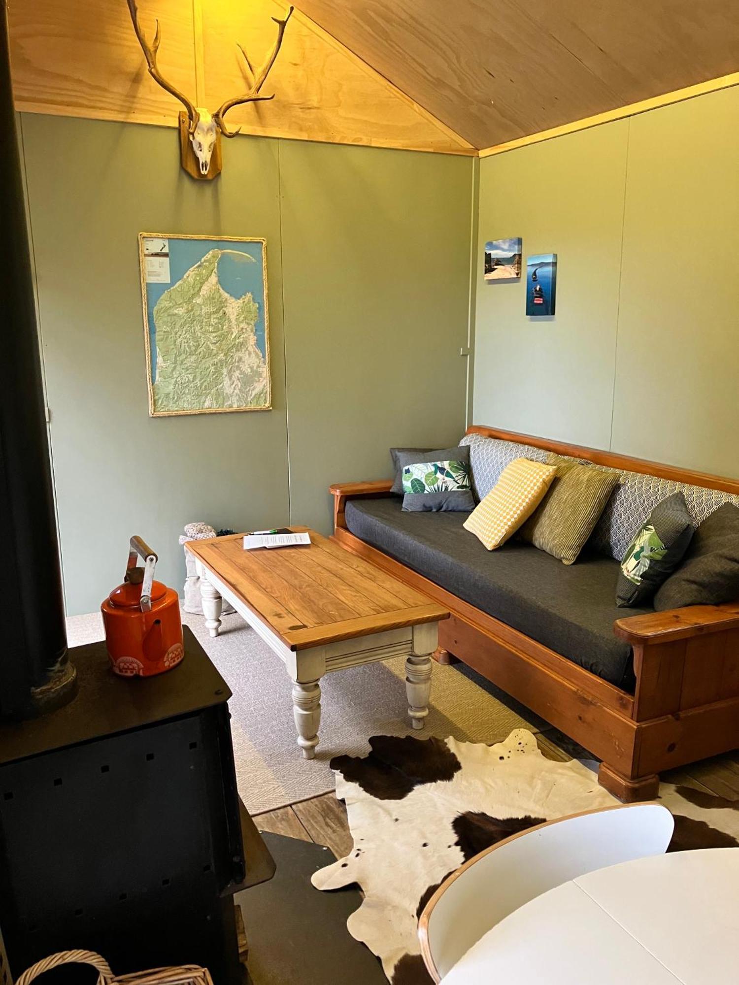 Golden Bay Glamping Hotel Takaka Buitenkant foto