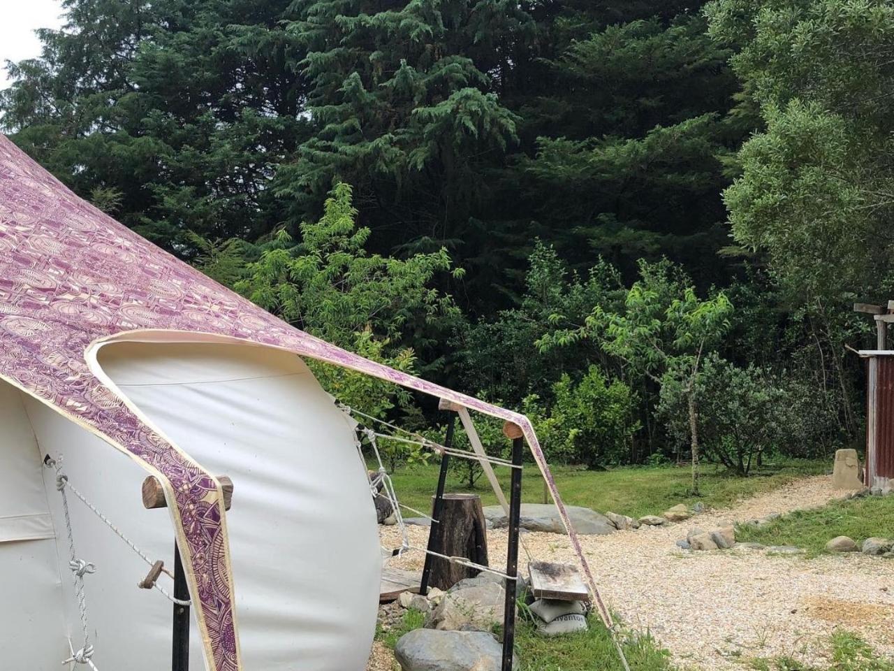 Golden Bay Glamping Hotel Takaka Buitenkant foto