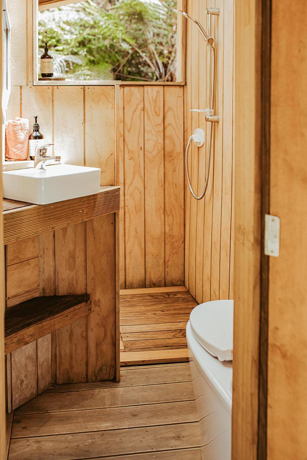 Golden Bay Glamping Hotel Takaka Buitenkant foto